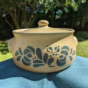 Pfaltzgraff Folk Art Stoneware Casserole Dish 2qt